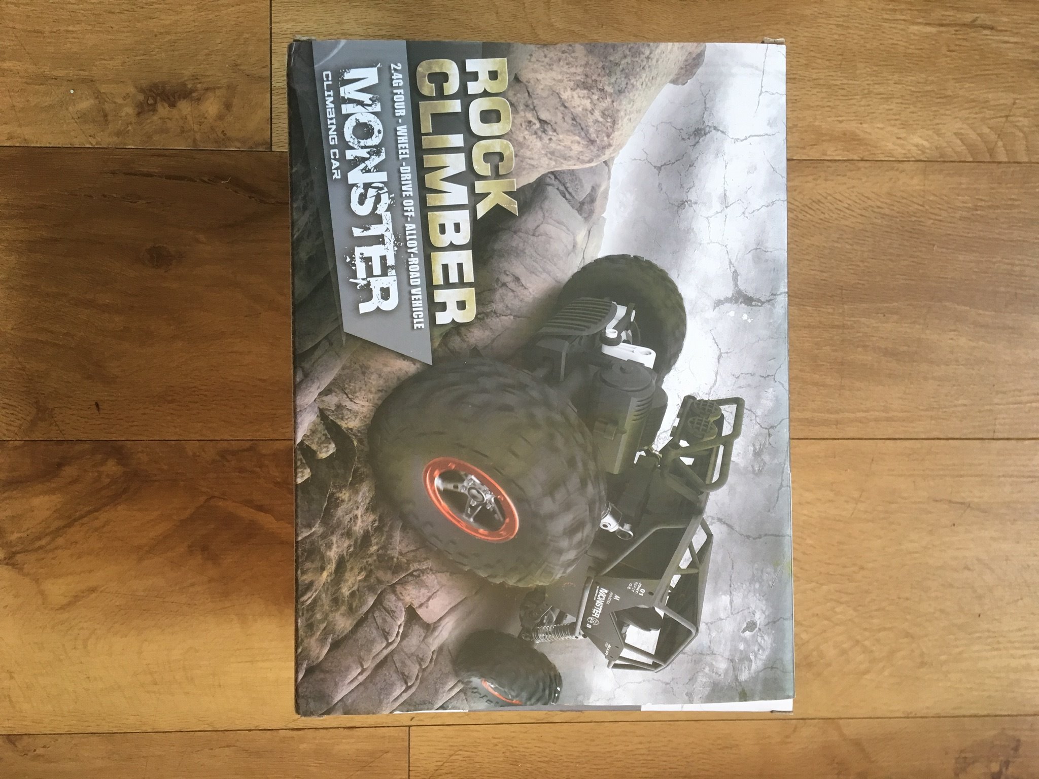 Rock climber monster truck